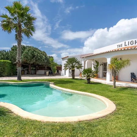 Albergue The Lighthouse *