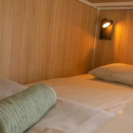 Ostello The Lighthouse *