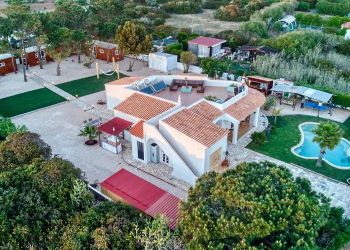 Хостел The Lighthouse