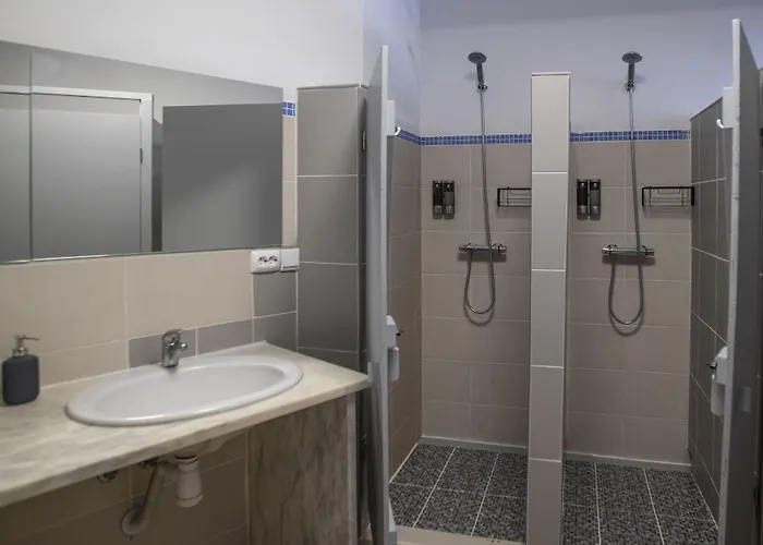 Хостел The Lighthouse